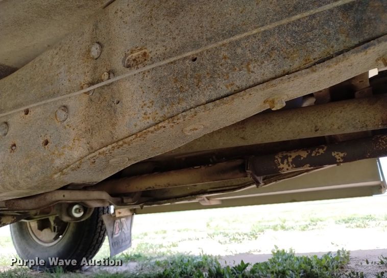 image for item DN6477 1981 Ford F350  flatbed pickup truck