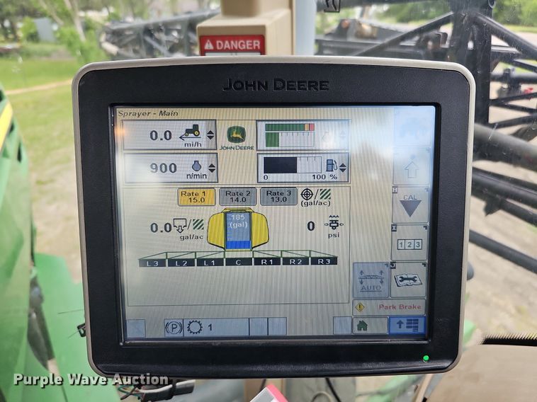 image for item DO2703 2012 John Deere 4730  sprayer