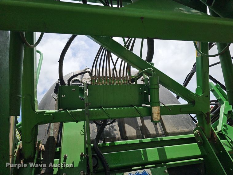 image for item DO2703 2012 John Deere 4730  sprayer