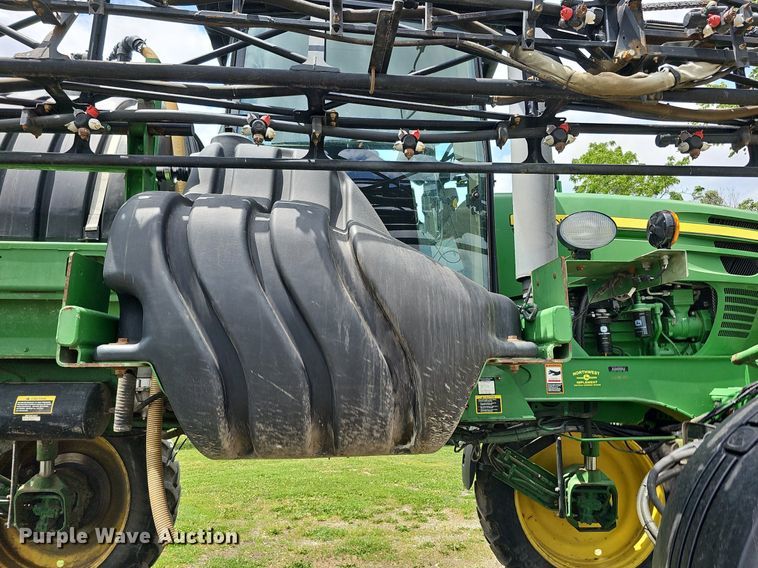 image for item DO2703 2012 John Deere 4730  sprayer