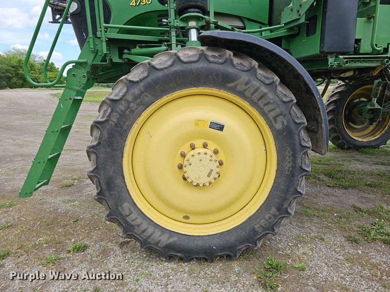 image for item DO2703 2012 John Deere 4730  sprayer