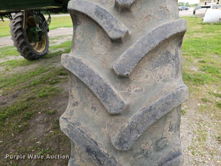 image for item DO2703 2012 John Deere 4730  sprayer