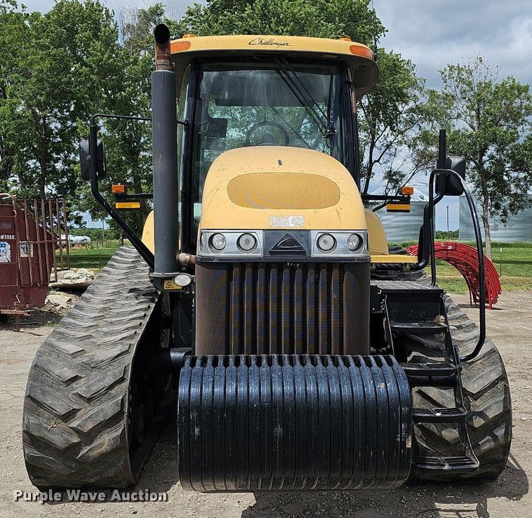 image for item DO2704 Challenger MT765C  tractor