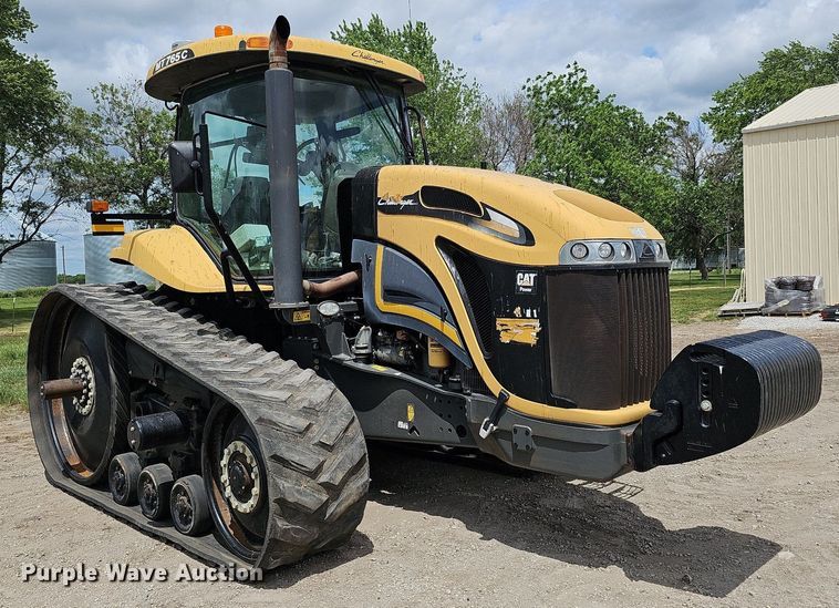 image for item DO2704 Challenger MT765C  tractor