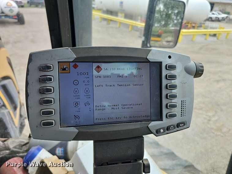 image for item DO2704 Challenger MT765C  tractor