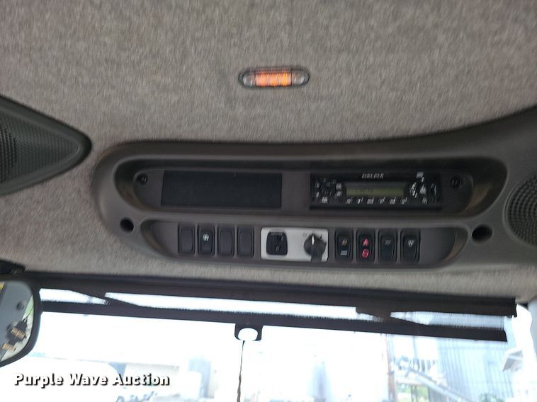 image for item DO2704 Challenger MT765C  tractor