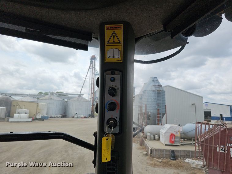 image for item DO2704 Challenger MT765C  tractor