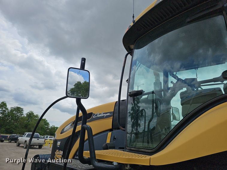 image for item DO2704 Challenger MT765C  tractor