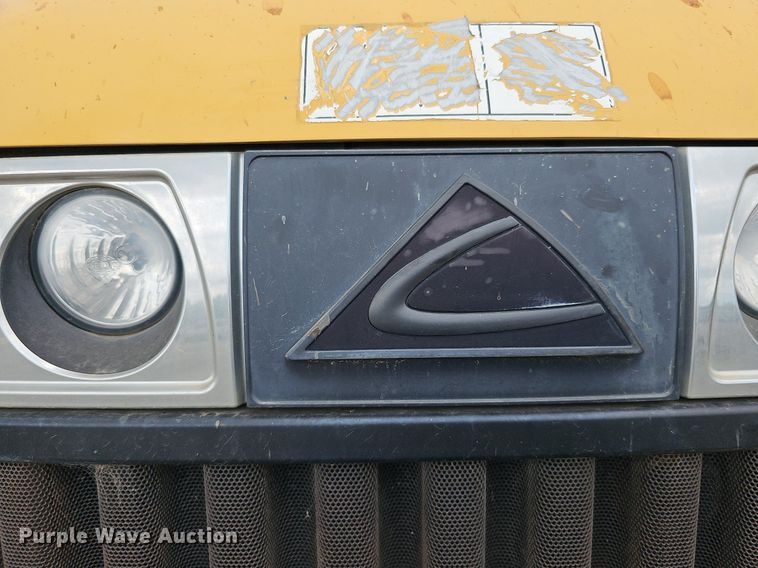 image for item DO2704 Challenger MT765C  tractor