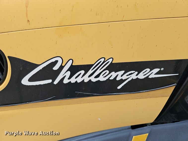 image for item DO2704 Challenger MT765C  tractor