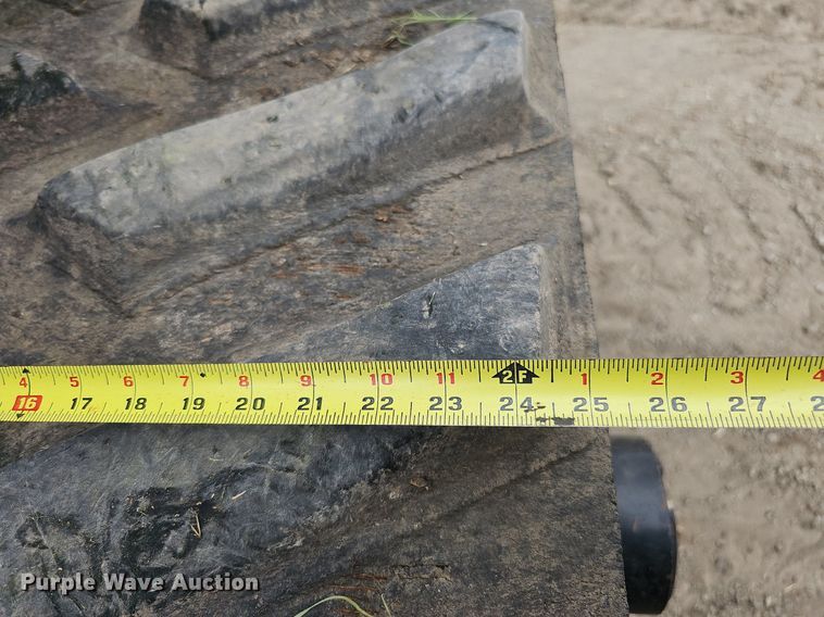 image for item DO2704 Challenger MT765C  tractor