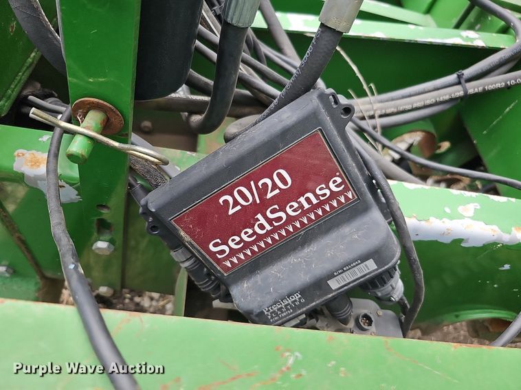image for item DO2706 John Deere  planter