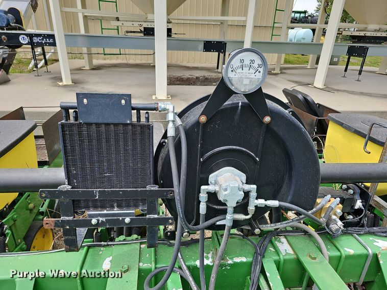 image for item DO2706 John Deere  planter