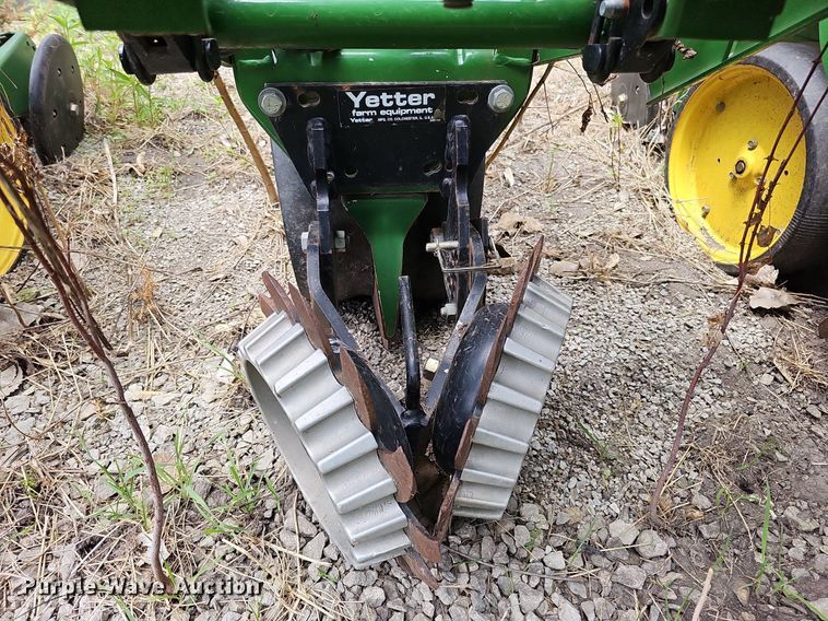 image for item DO2706 John Deere  planter