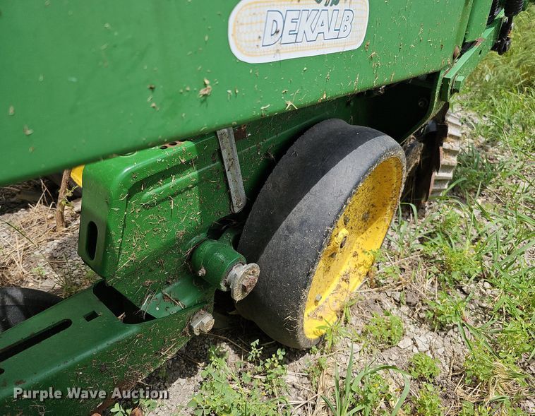 image for item DO2706 John Deere  planter