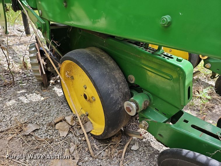 image for item DO2706 John Deere  planter