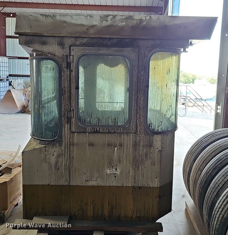 image for item DO2710 Ag-Chem TerraGator  cab