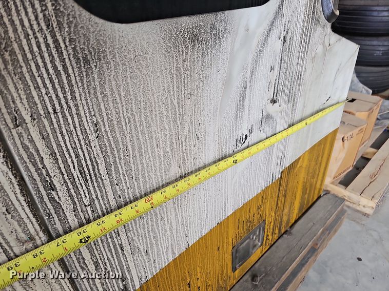 image for item DO2710 Ag-Chem TerraGator  cab