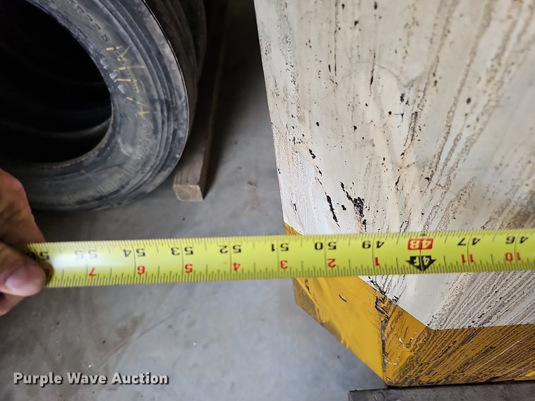 image for item DO2710 Ag-Chem TerraGator  cab