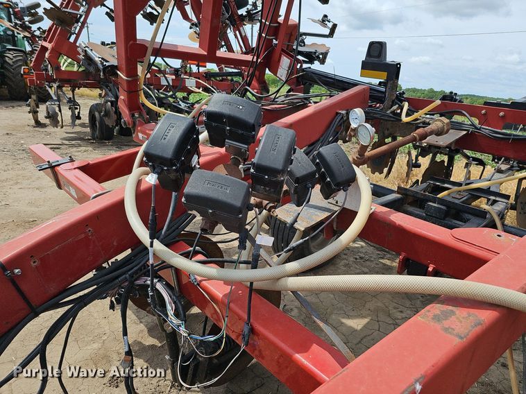 image for item DO2711 Case IH NPX5300  NH3 applicator