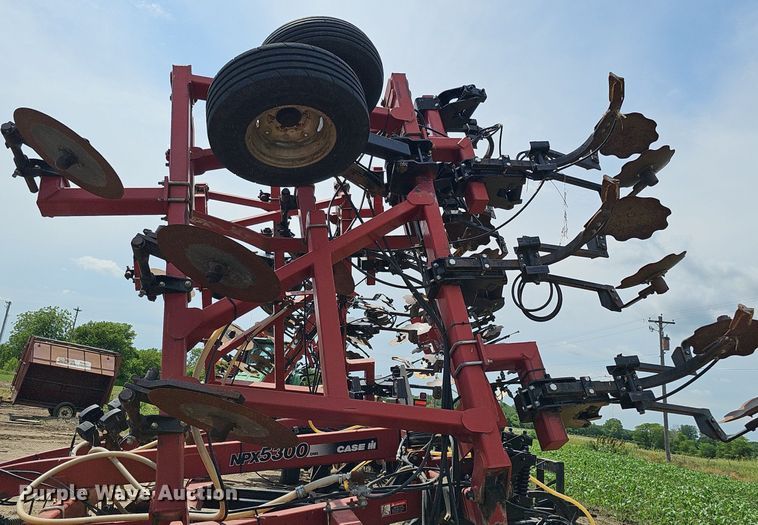 image for item DO2711 Case IH NPX5300  NH3 applicator