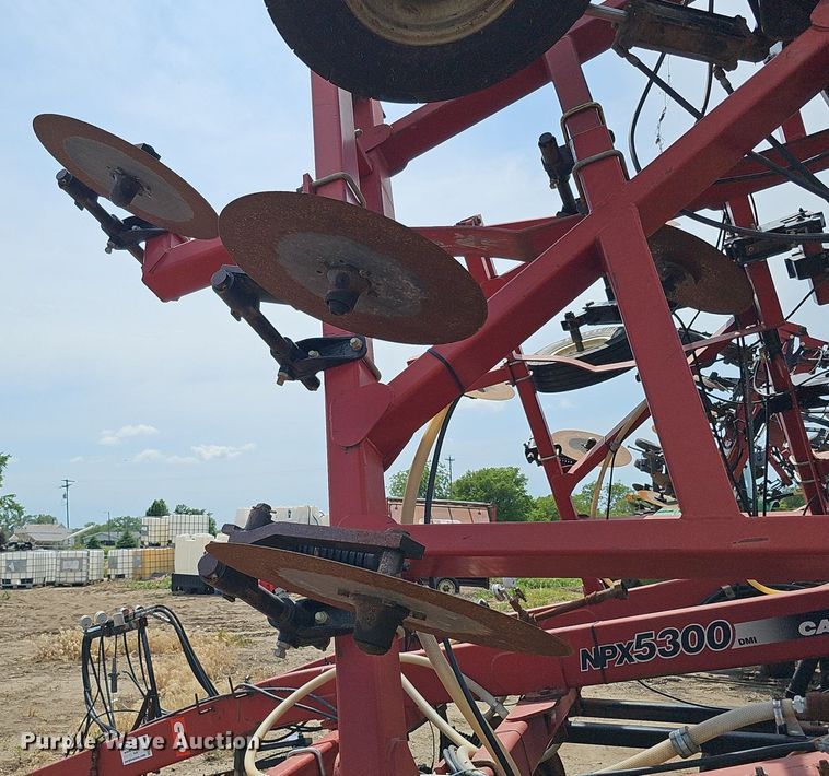 image for item DO2711 Case IH NPX5300  NH3 applicator