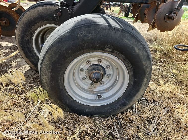 image for item DO2711 Case IH NPX5300  NH3 applicator