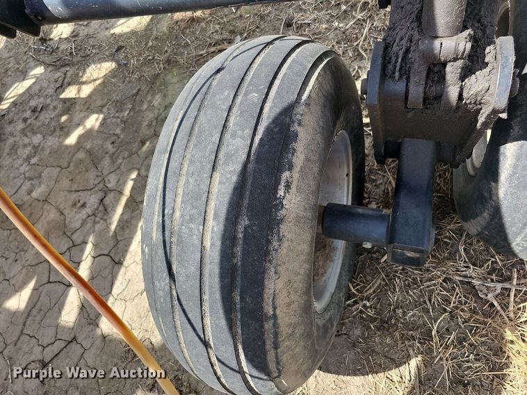 image for item DO2711 Case IH NPX5300  NH3 applicator