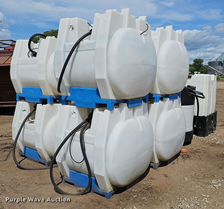 image for item DO2712 Approximately 12 poly tanks