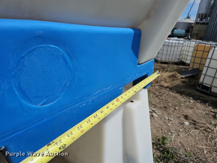 image for item DO2712 Approximately 12 poly tanks