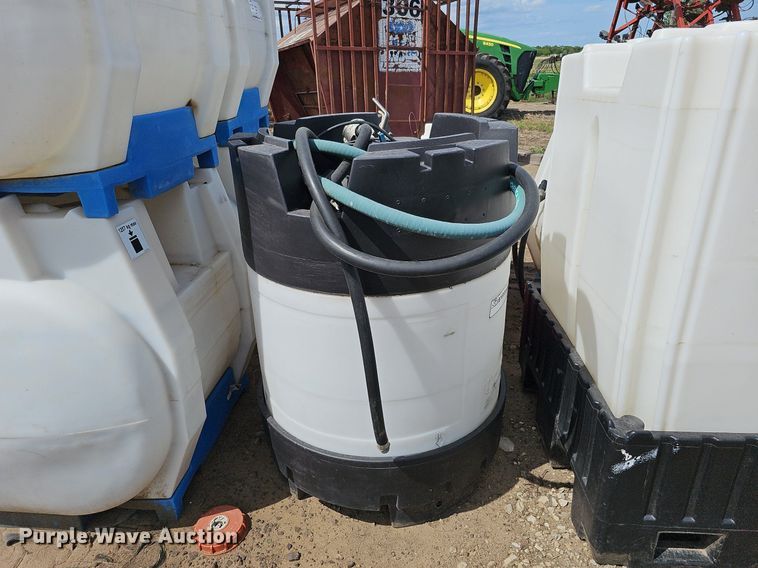 image for item DO2712 Approximately 12 poly tanks