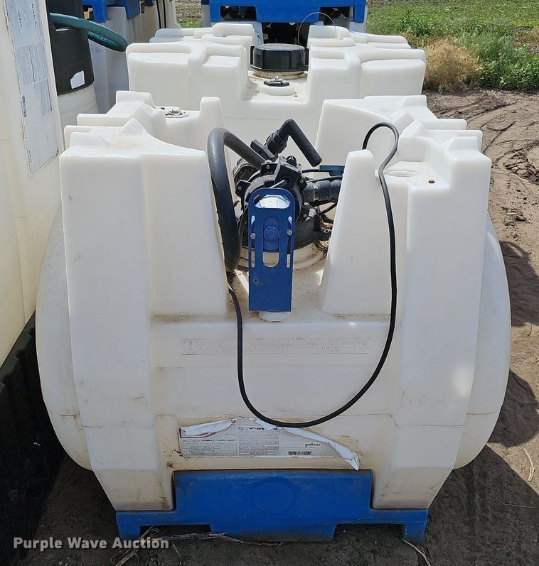 image for item DO2712 Approximately 12 poly tanks