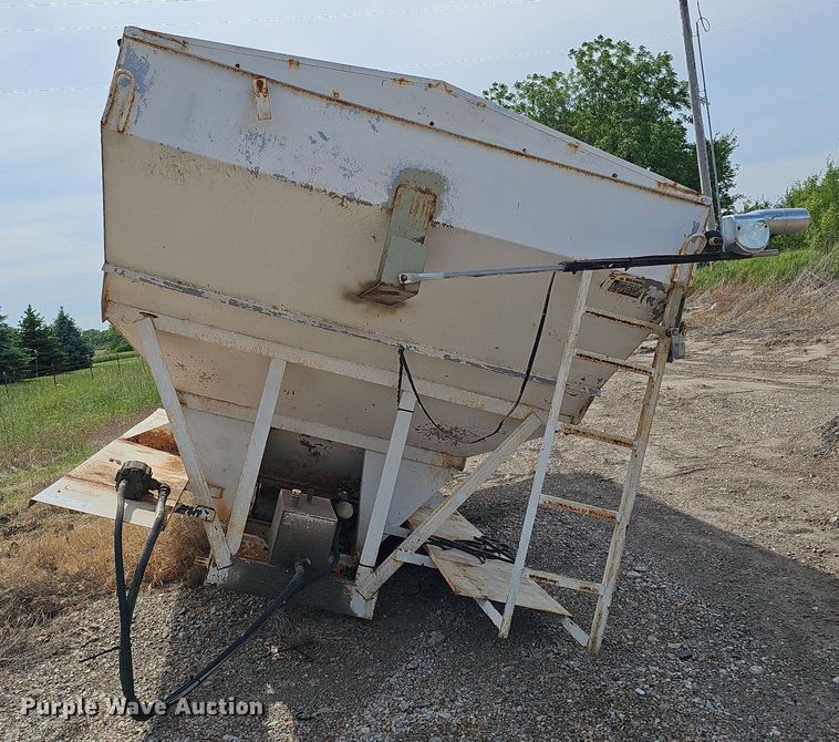 image for item DO2715 Simonsen SMC4816S  fertilizer delivery bed