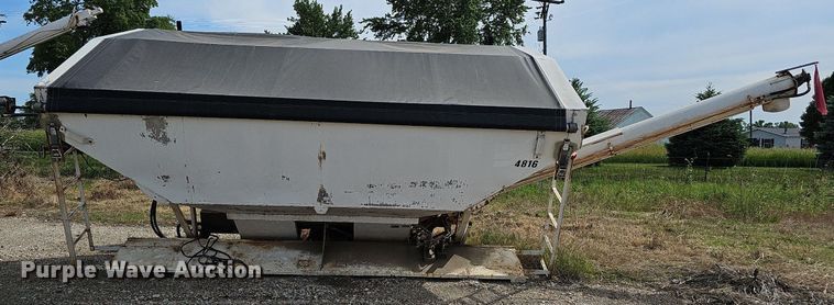 image for item DO2715 Simonsen SMC4816S  fertilizer delivery bed