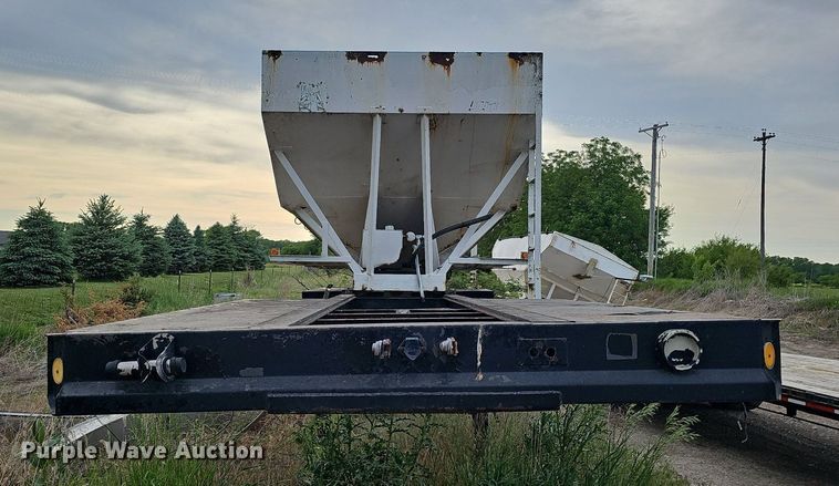 image for item DO2716 2009 Shop built  fertilizer tender trailer
