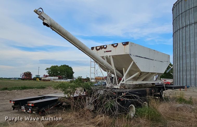 image for item DO2716 2009 Shop built  fertilizer tender trailer