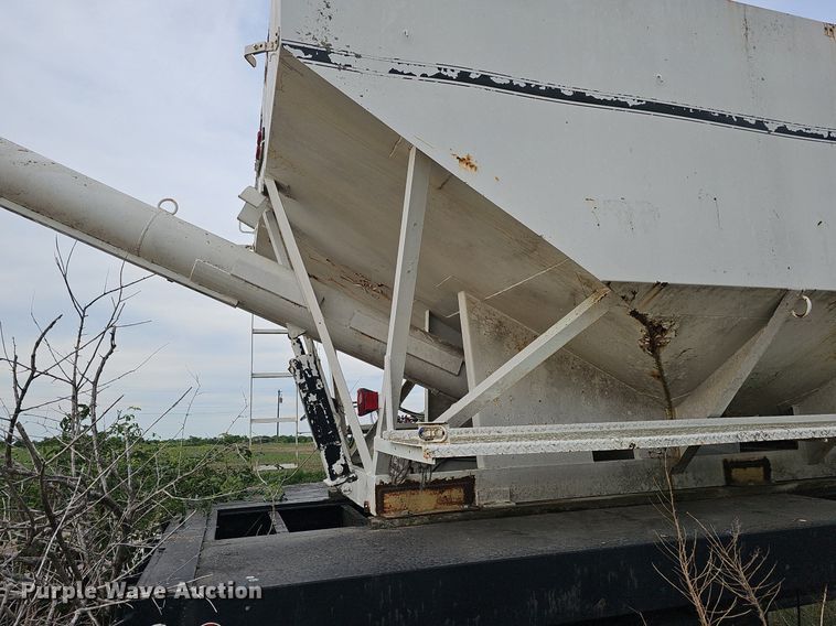 image for item DO2716 2009 Shop built  fertilizer tender trailer