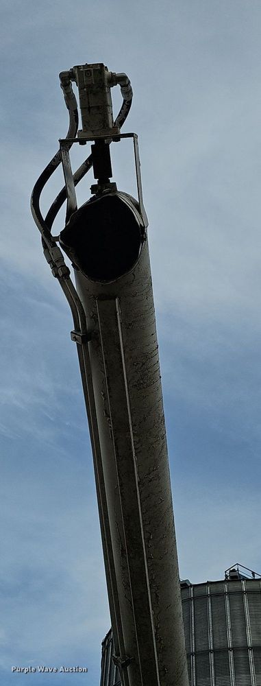 image for item DO2716 2009 Shop built  fertilizer tender trailer