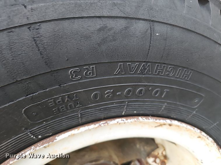 image for item DO2716 2009 Shop built  fertilizer tender trailer