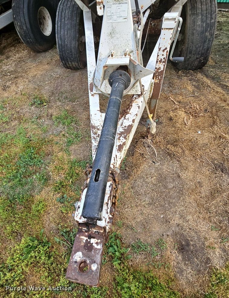 image for item DO2719 Willmar Super 600 spreader