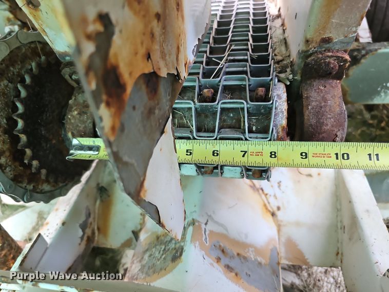 image for item DO2719 Willmar Super 600 spreader