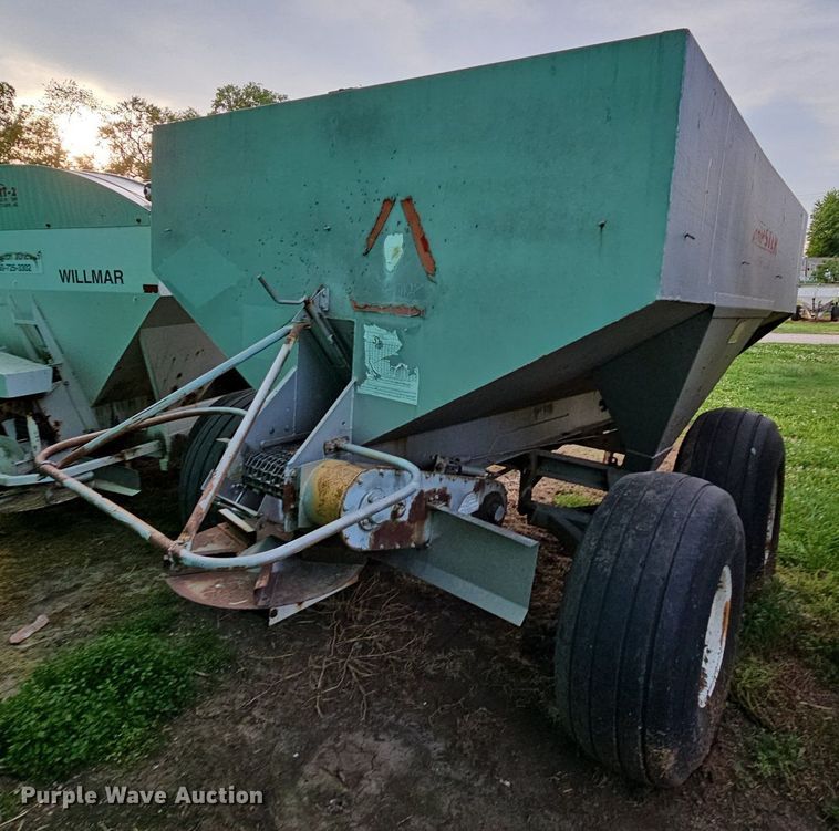 image for item DO2720 Dempster Clipper 200S spreader