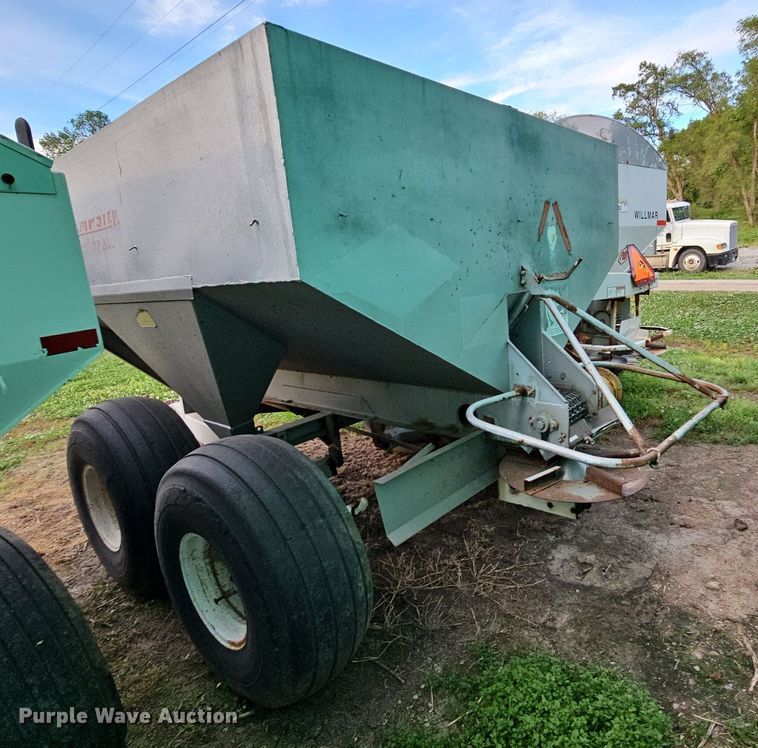 image for item DO2720 Dempster Clipper 200S spreader