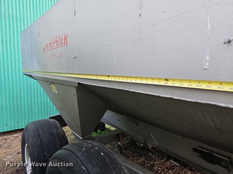 image for item DO2720 Dempster Clipper 200S spreader