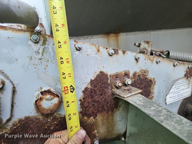 image for item DO2720 Dempster Clipper 200S spreader