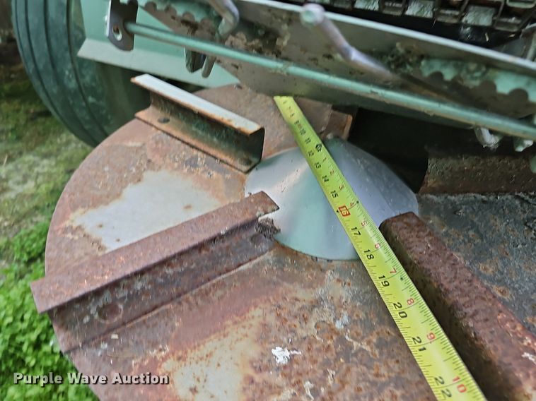 image for item DO2720 Dempster Clipper 200S spreader