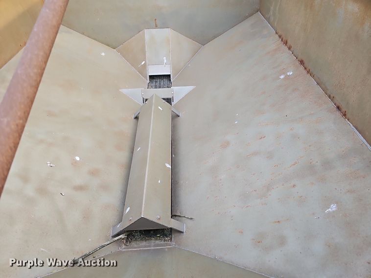 image for item DO2720 Dempster Clipper 200S spreader