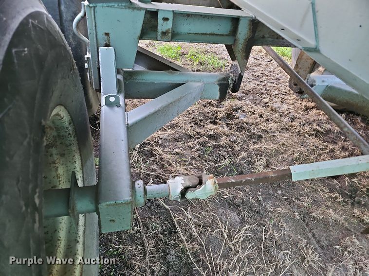 image for item DO2720 Dempster Clipper 200S spreader