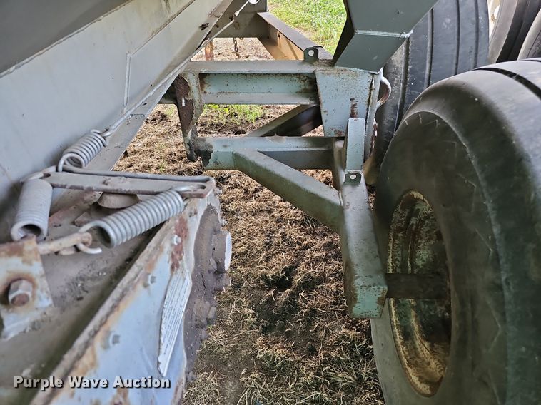 image for item DO2720 Dempster Clipper 200S spreader