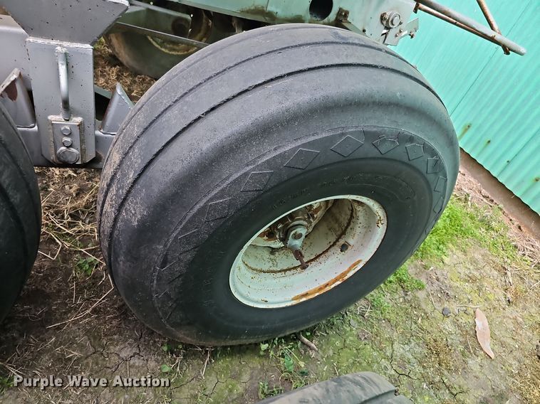 image for item DO2720 Dempster Clipper 200S spreader